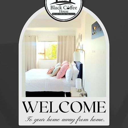 Black Coffee House Окленд Экстерьер фото